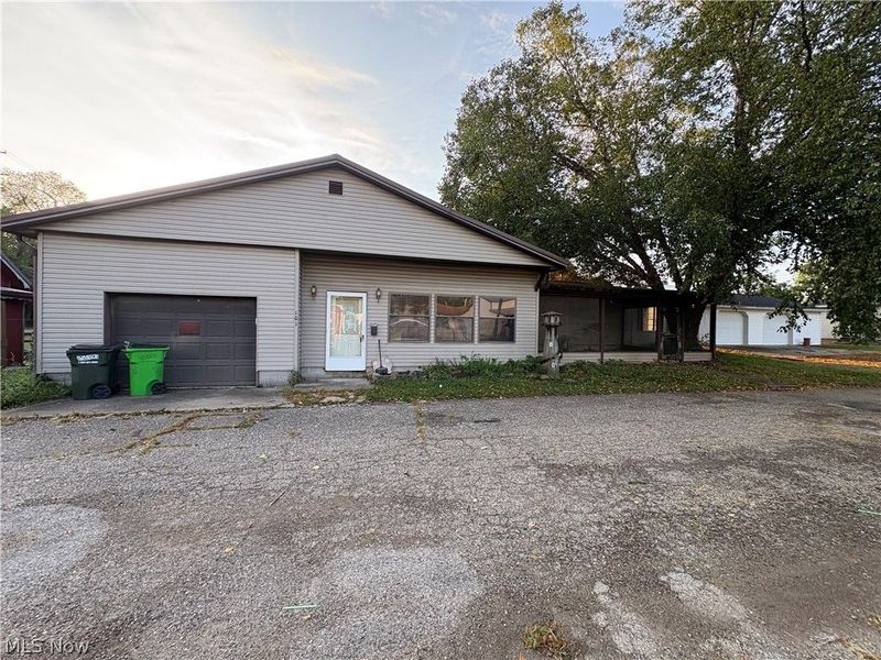 101 Mcconnell Street, Uhrichsville, OH 44683 Photo 32