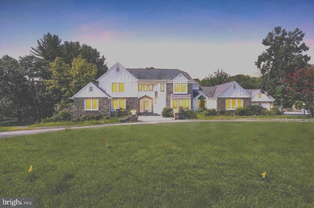 10240 DEMOCRACY BLVD , POTOMAC, MD 20854