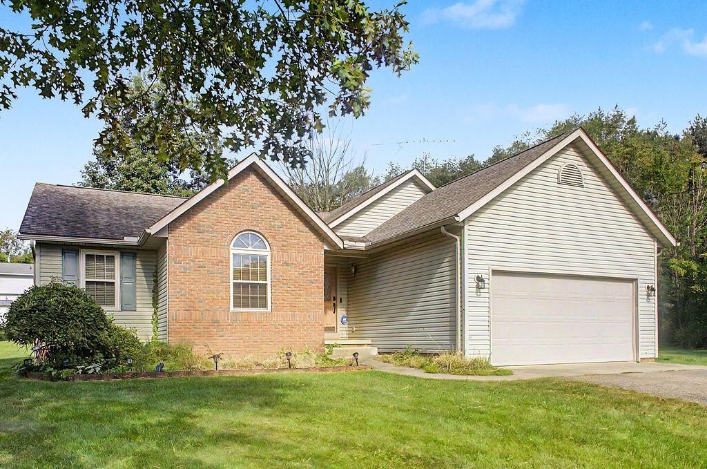 3171 Apple Valley Drive, Howard, OH 43028 Main Photo