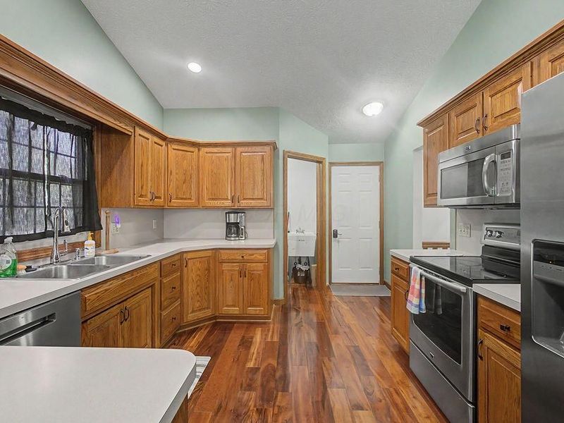 3171 Apple Valley Drive, Howard, OH 43028 Photo 2