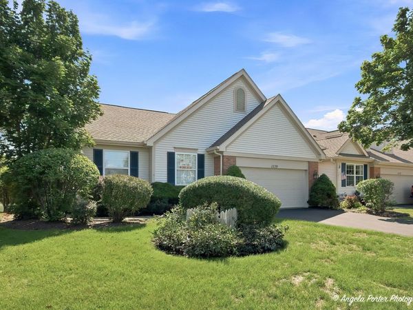 1229 E OAKWOOD Drive , Unit 7-1, Fox Lake, IL 60020