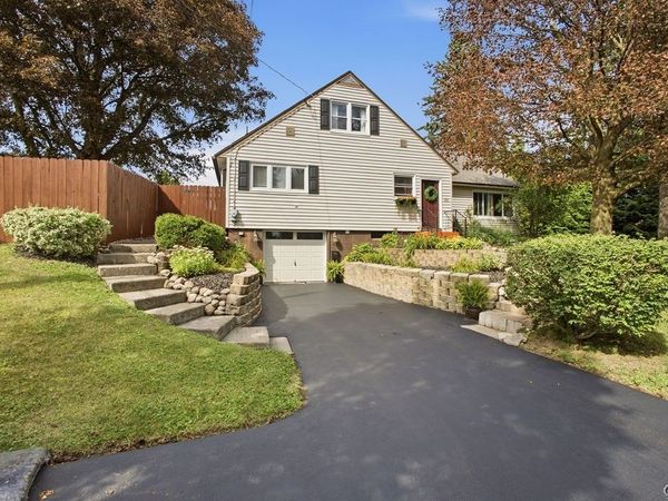 100 Arbordale Place, Syracuse, NY 13219