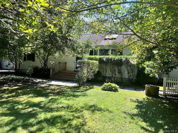1029 Wading River Manor Road , Manorville, NY 11949