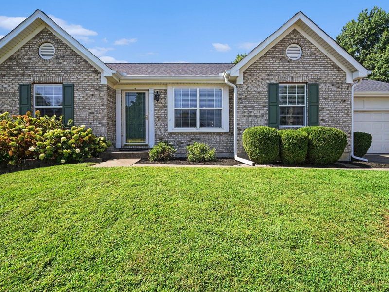 7448 Big Horn Court, Burlington, KY 41005 Photo 2
