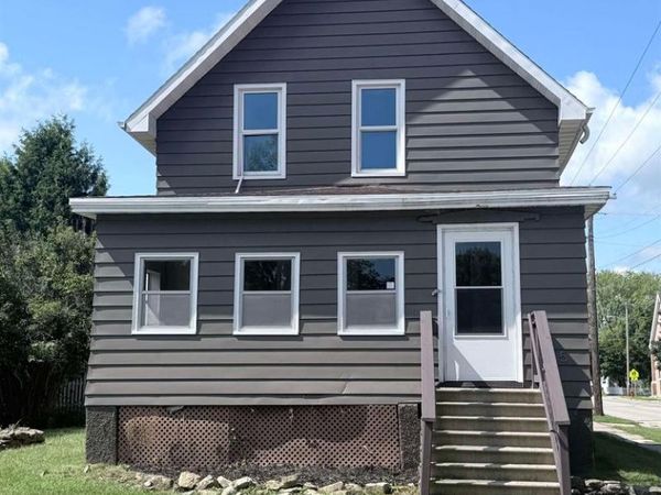 615 SUPERIOR AVENUE, Oconto, WI 54153