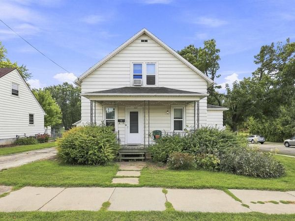 703 PARK AVENUE, Little Chute, WI 54140