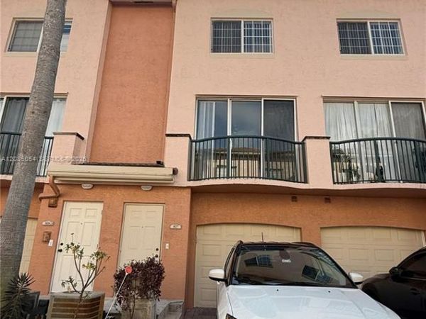 2107 SE 10th Ave , Unit 827, Fort Lauderdale, FL 33316