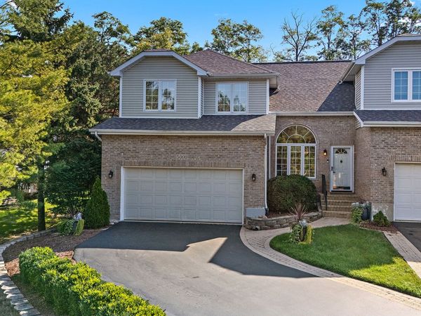 5000 Vernon Park Place , Lisle, IL 60532