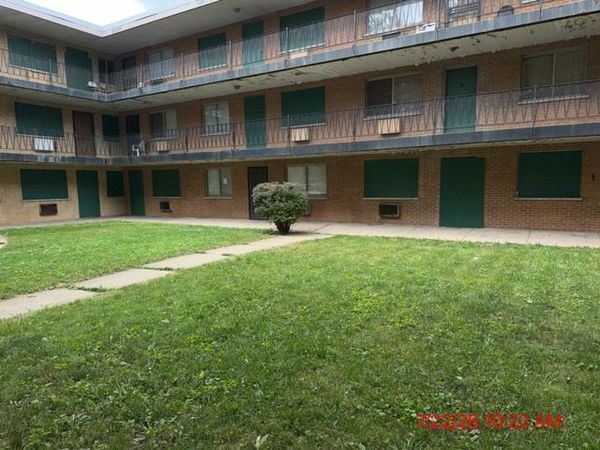 9126 S Buffalo Avenue , Unit 1F, Chicago, IL 60617