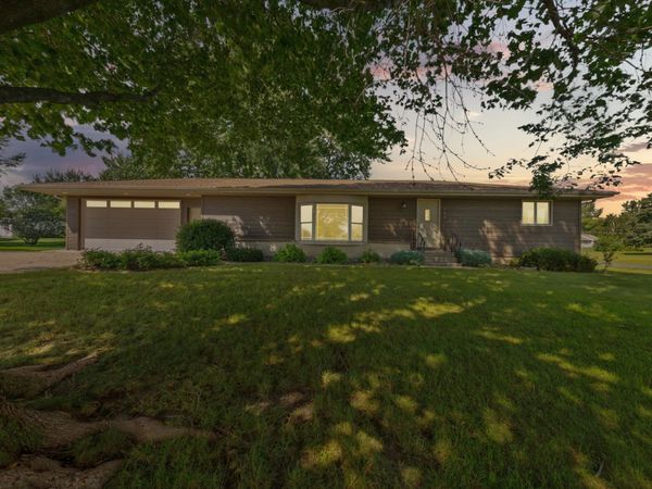 508 Central Avenue S, Geneva, MN 56035