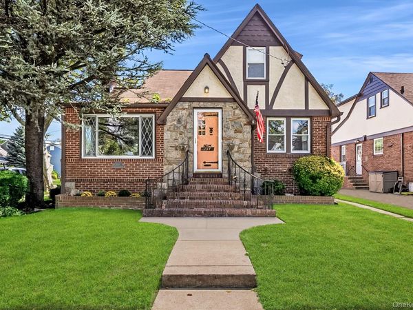 157 Oceanview Road , East Rockaway, NY 11518