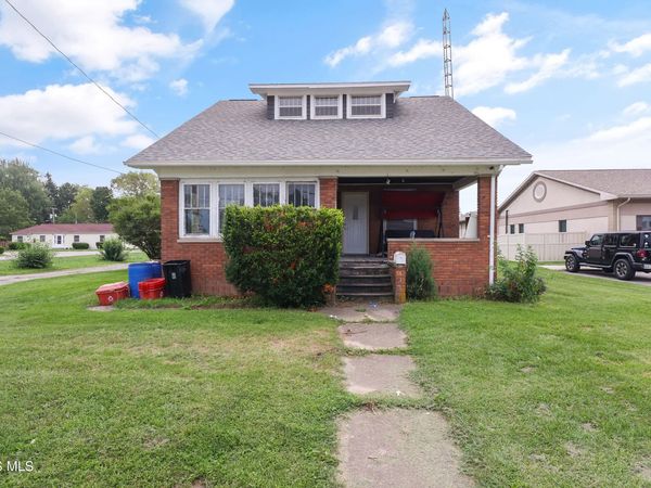 161 E Maumee Avenue , Napoleon, OH 43545