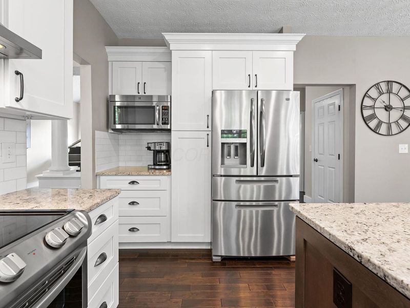 1739 Harrison Pond Drive, New Albany, OH 43054 Photo 5