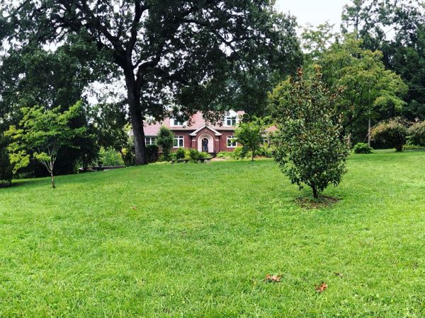 204 S Chilhowee Drive, Knoxville, TN 37914