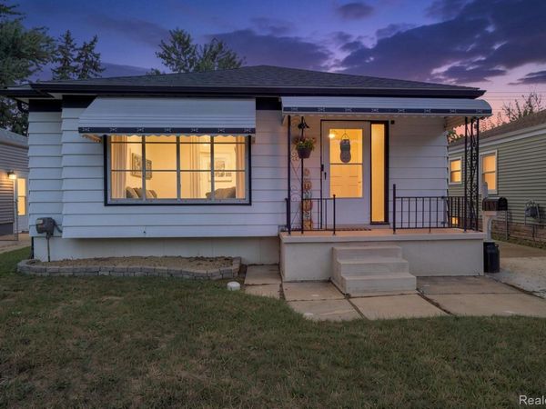 24684 Lambrecht Avenue , Eastpointe, Mi 48021