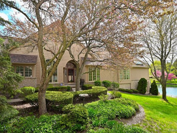 618 Deauville Lane , Bloomfield Hills, Mi 48304