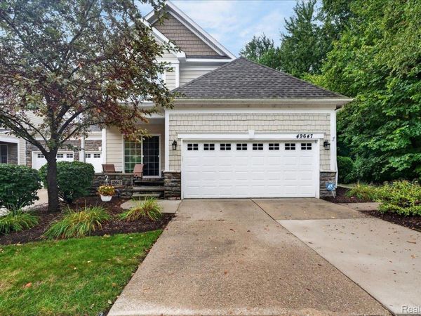 49647 Timber Trail , Novi, Mi 48374
