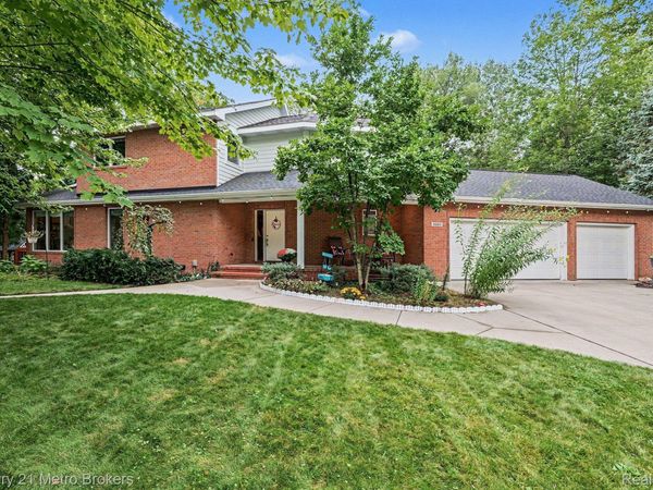 6003 Evergreen Street, Midland, Mi 48642