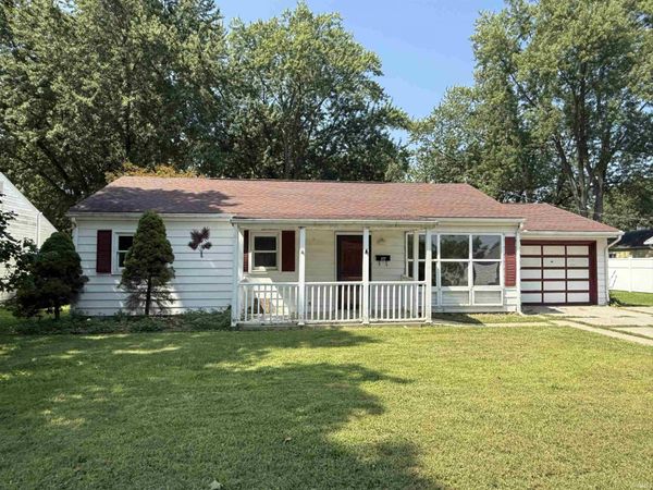 117 N Riverside Boulevard, Goshen, IN 46526