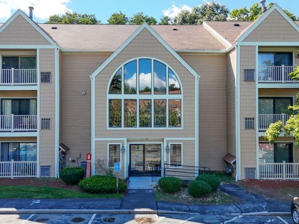102 Hunter's Run, Unit 102, Haverhill, MA 01832