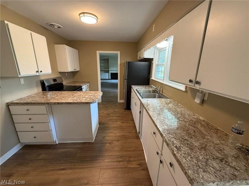 220 Grant Street, Dover, OH 44621 Photo 6
