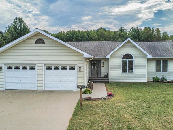 10859 Blanchard Road W, Blanchard, MI 49310