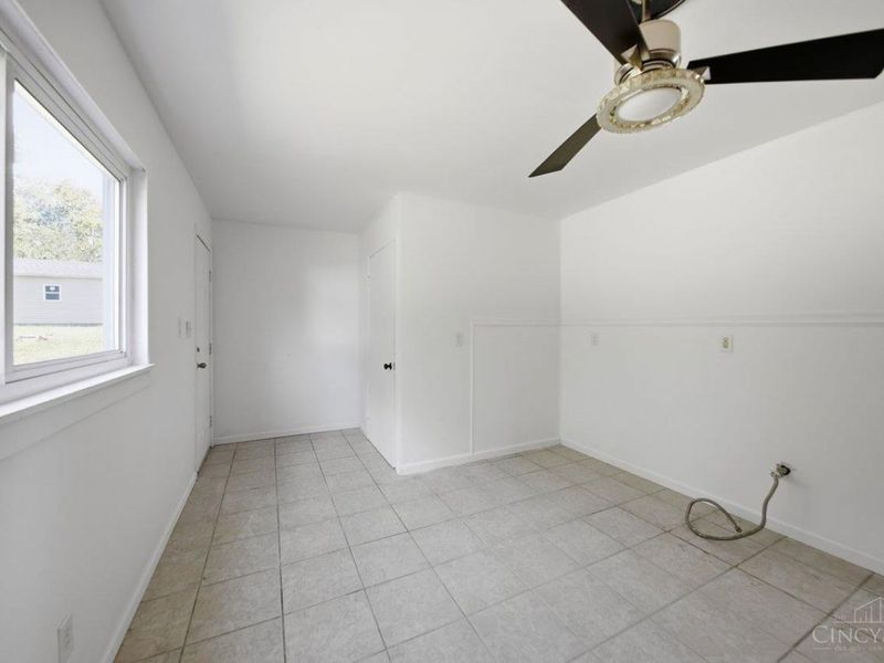 4637 Vanguard Avenue, Jefferson Township, OH 45417 Photo 6