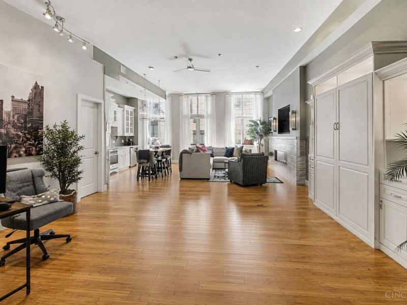 15 W Fourth Street, Unit 304, Cincinnati, OH 45202 Photo 7