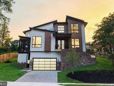 2816 N JEFFERSON STREET, ARLINGTON, VA 22207