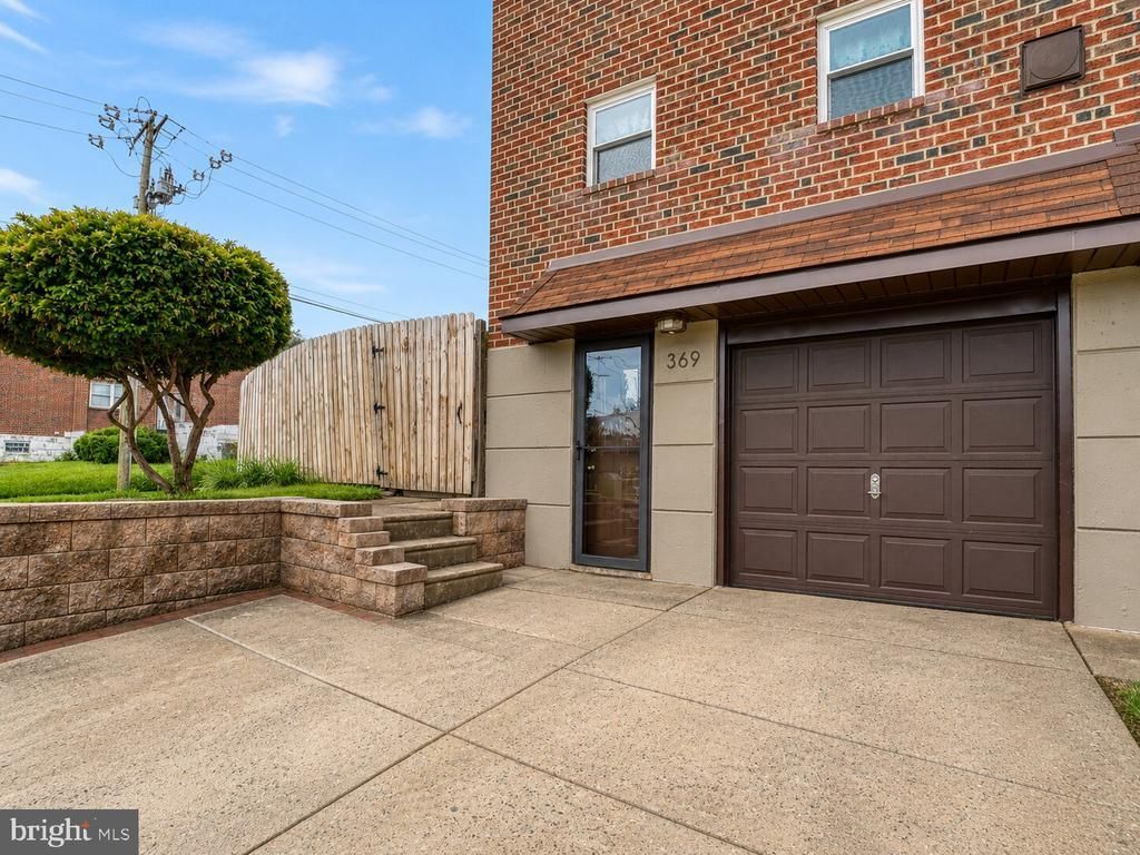 369 Helene Place, Philadelphia, PA 19116 Main Photo