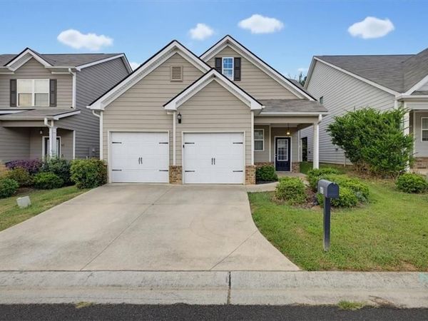 65 Castlemoor Loop , Adairsville, GA 30103