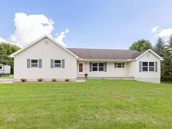 3995 Rogers , Britton, MI 49229