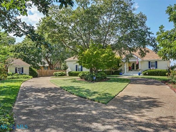 70 Old Meribeth Road , Hampton, VA 23669