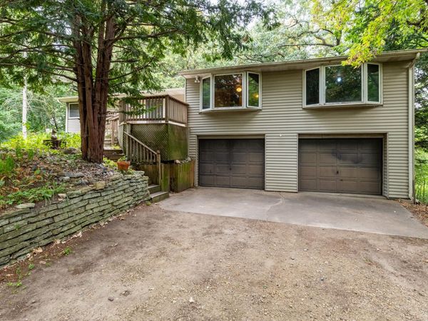 1045 Mcknight Road S, Saint Paul, MN 55119