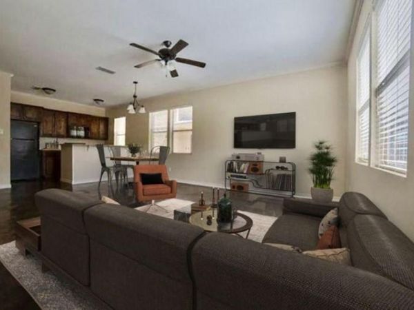 104 College Avenue, Fort Worth, TX 76104