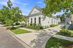 121 Sugarberry Way photo 4