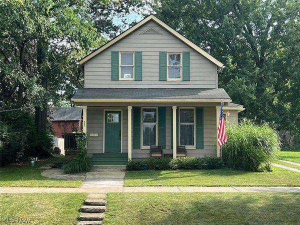224 6th Street , Elyria, OH 44035