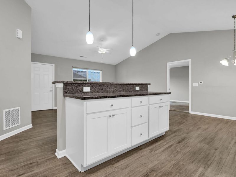 8423 Taylor Chase Drive, Reynoldsburg, OH 43068 Photo 13