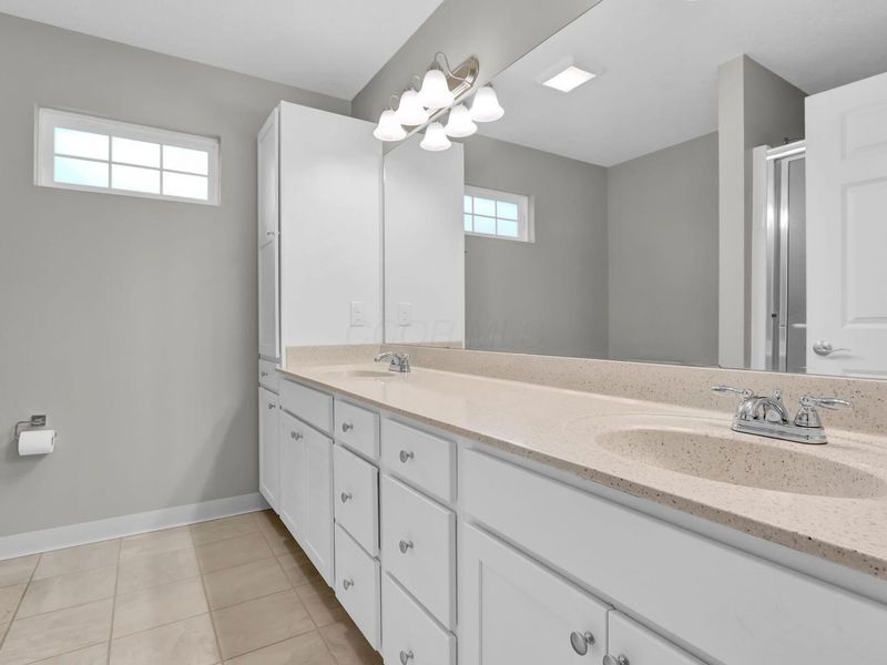 8423 Taylor Chase Drive, Reynoldsburg, OH 43068 Photo 16