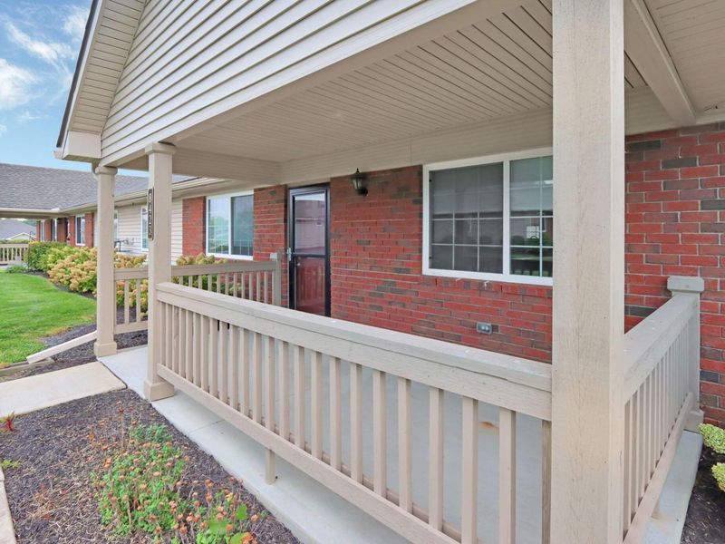 8423 Taylor Chase Drive, Reynoldsburg, OH 43068 Photo 4