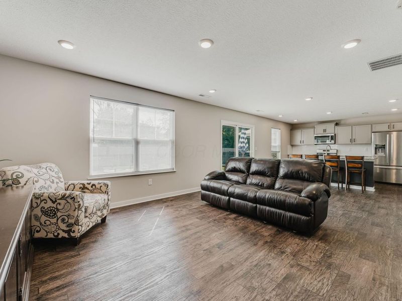 2134 Pentress Drive, Grove City, OH 43123 Photo 13