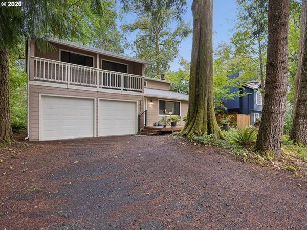 64890 E Mountain Meadow LN, Rhododendron, OR 97049