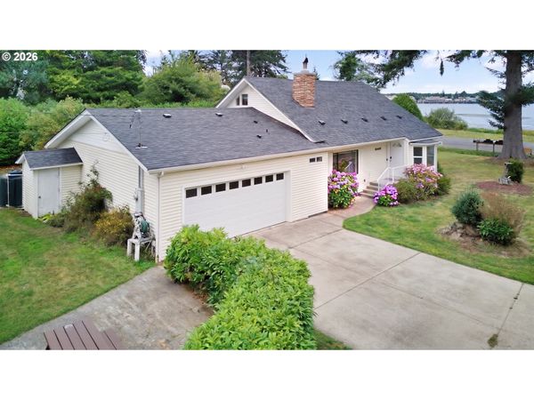 85600 MAPLE ST, Florence, OR 97439