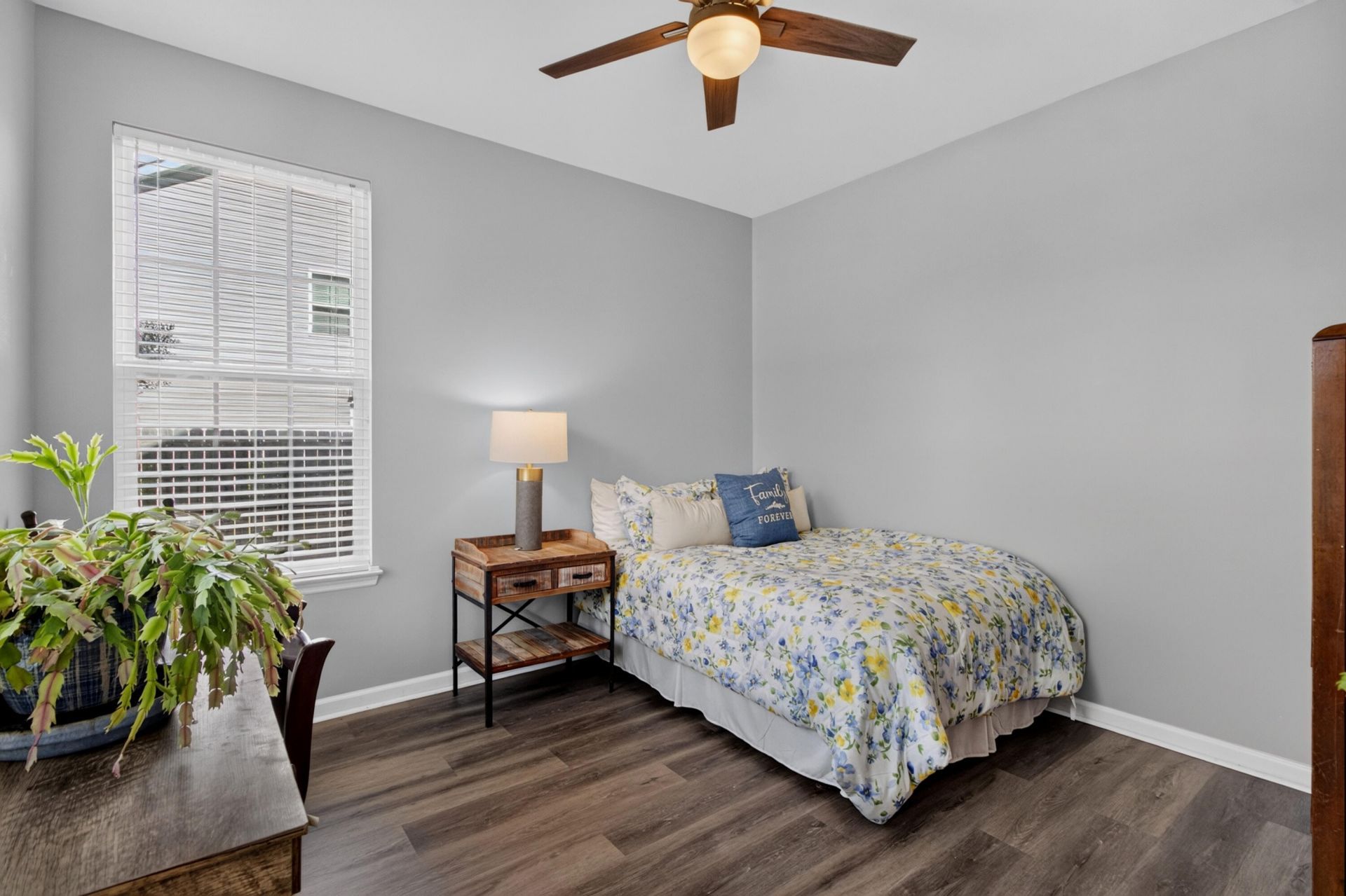 2209 Pimlico Drive Photo 19