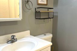 116 Inverness Court photo 4