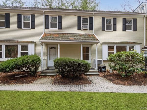 129 Harris Road , Unit 3, Katonah, NY 10536