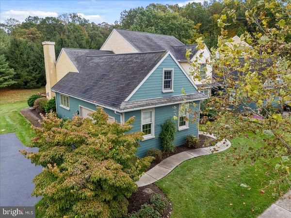 6 PARKSIDE DRIVE , ELVERSON, PA 19520