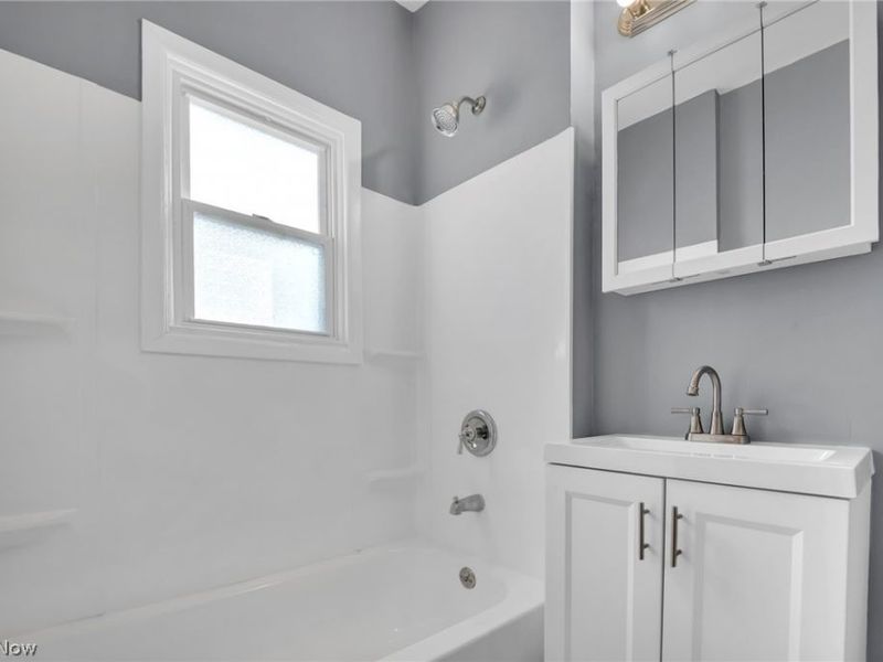 4879 E 97th Street, Garfield Heights, OH 44125 Photo 32