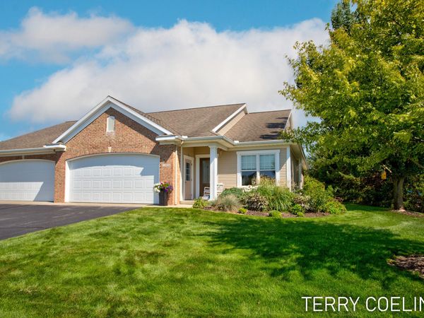 5924 Elmwood Lake Drive, Hudsonville, MI 49426