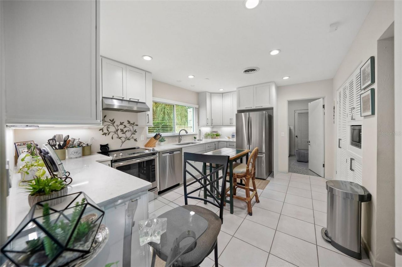 1820 Stanford Lane, Sarasota, FL 34231 Photo